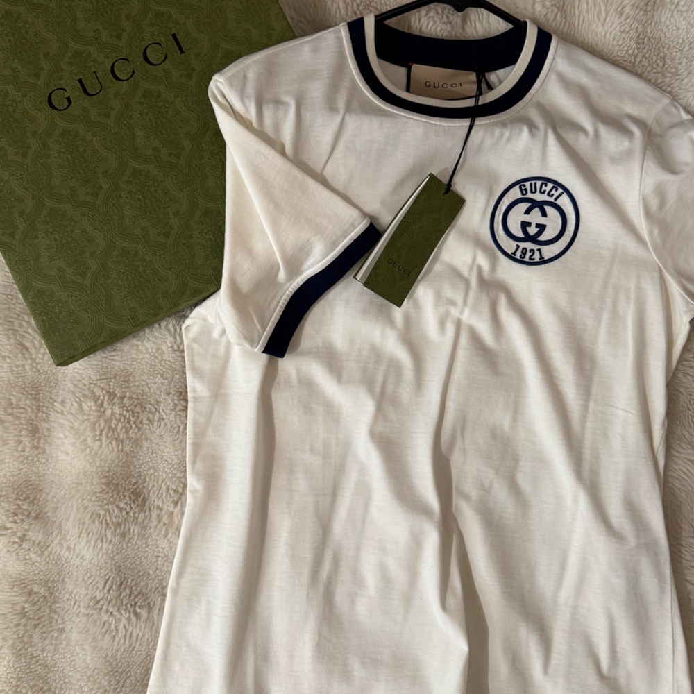 Gucci Cream and Navy Logo T-Shirt